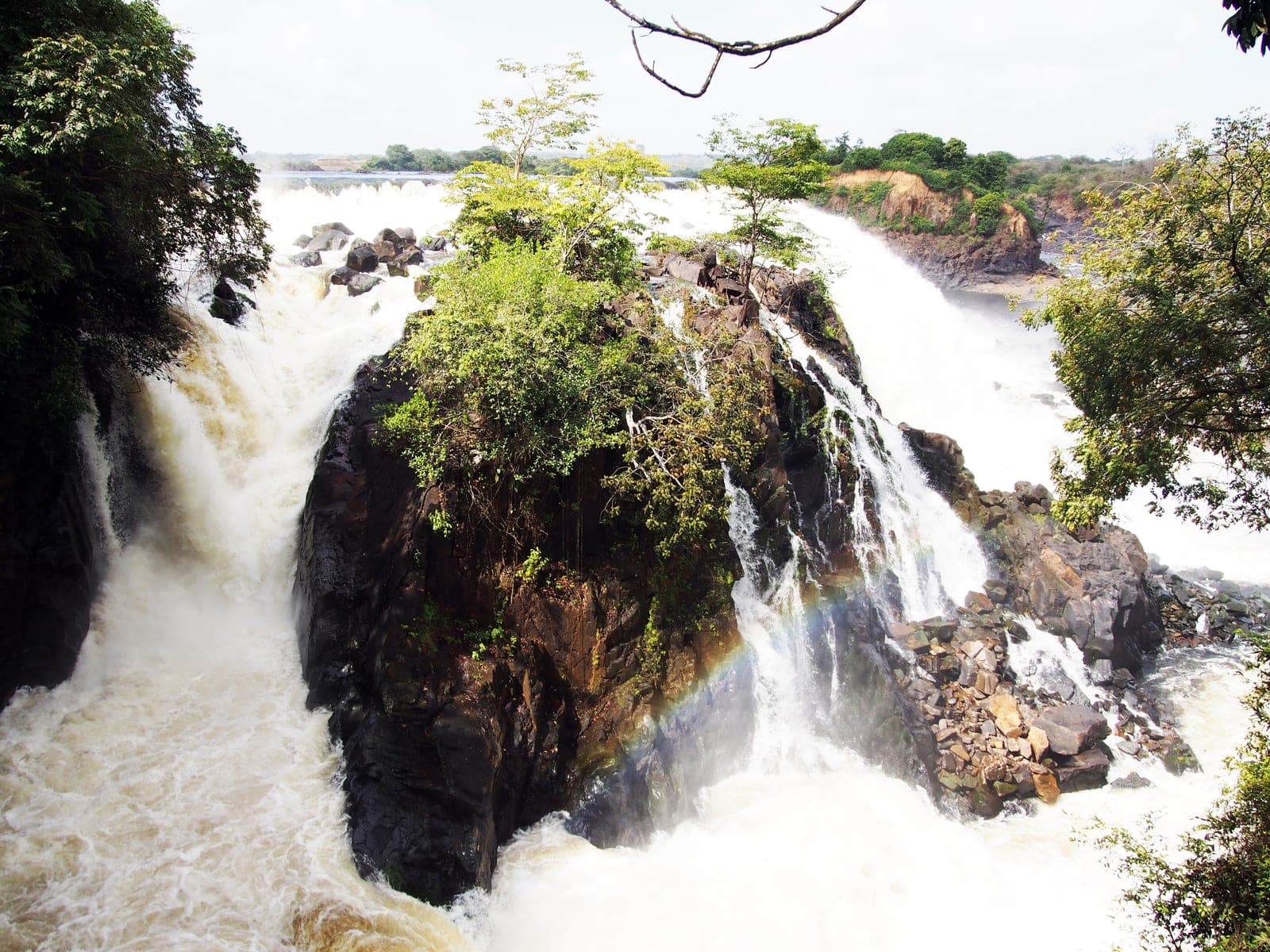 Salto La Llovizna, en el río Caroní, Ciudad Guayana