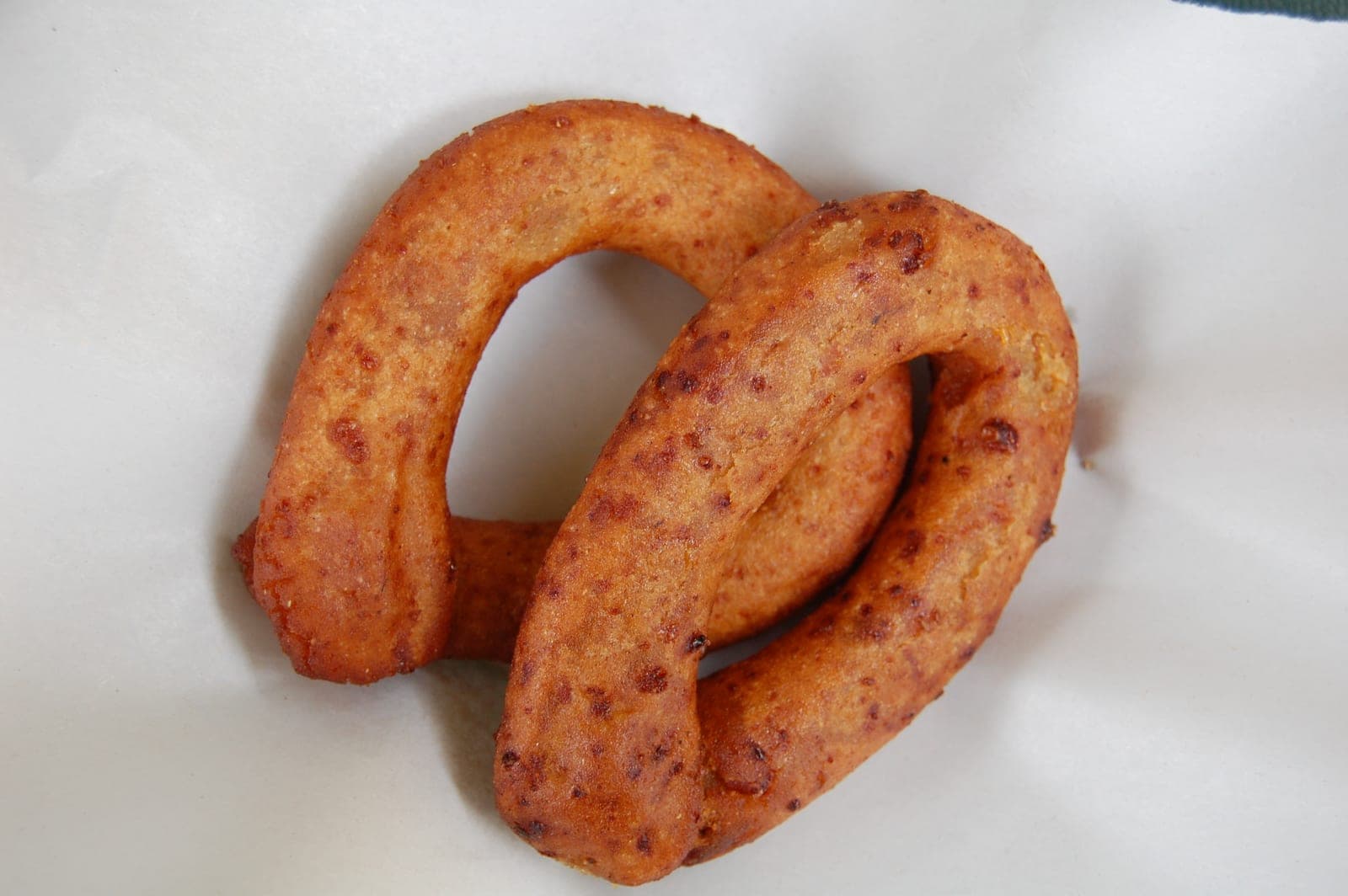 Mandoca maracucha, rosca frita de maíz y plátano maduro