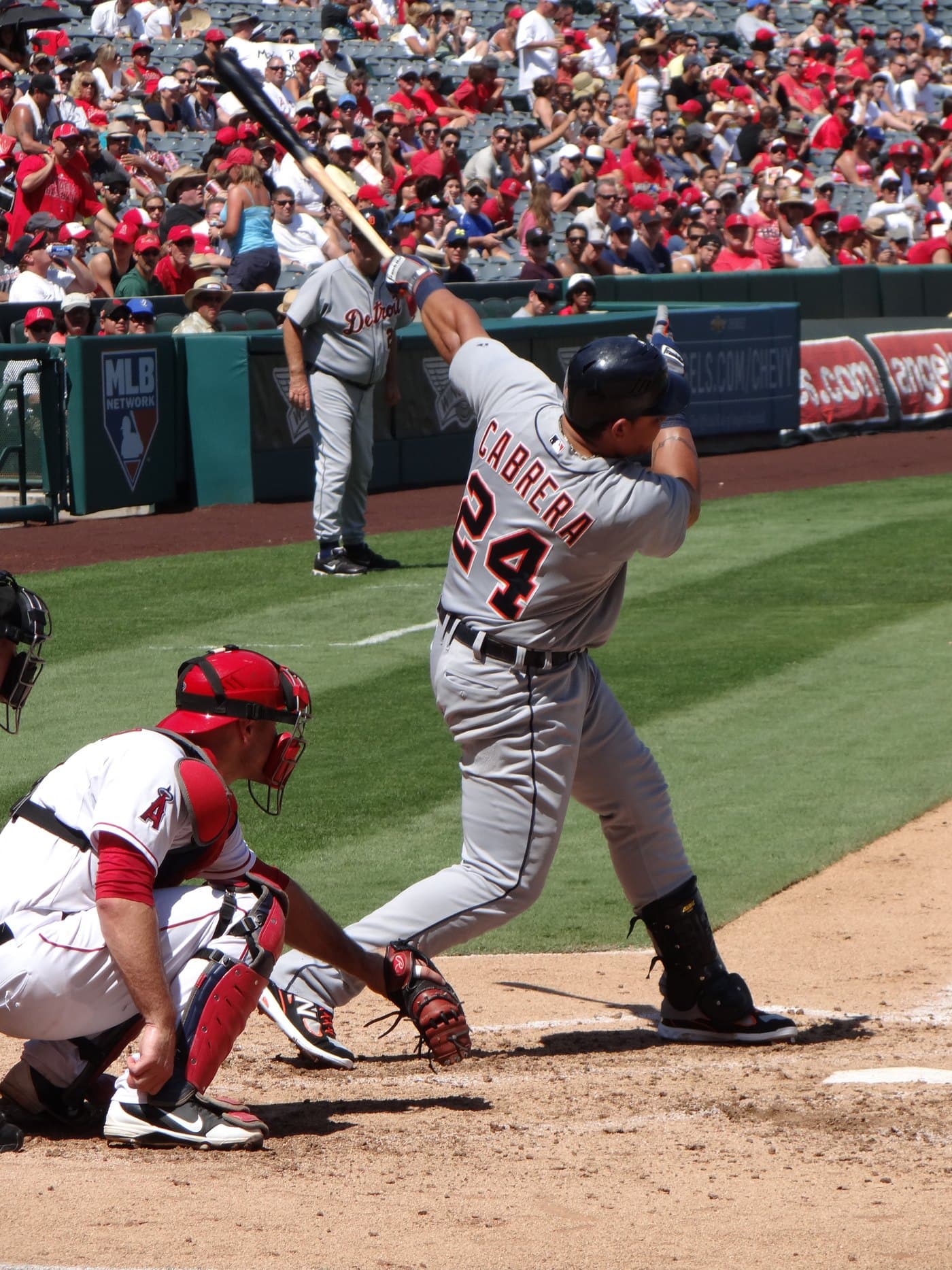 Miguel Cabrera bateando contra los Angels · 9 de septiembre de 2012.
