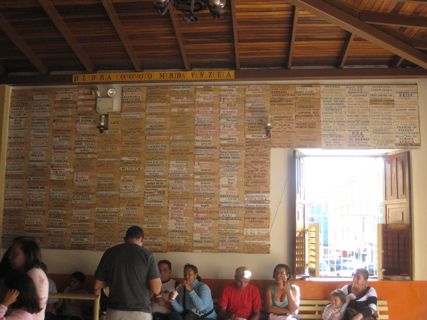 El listado de sabores de Coromoto, fotografiado en 2010.